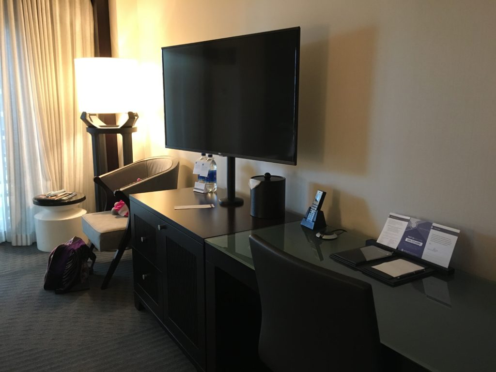 Gigantic Dogs and Runway Sunsets at Hyatt Regency SFO