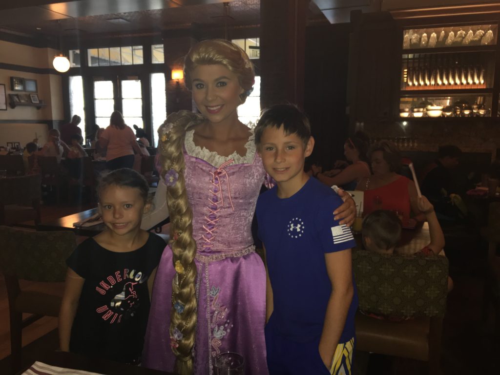 Disney World's Bon Voyage Adventure Breakfast Review