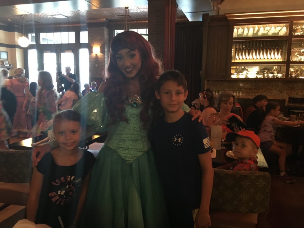 Disney World's Bon Voyage Adventure Breakfast Review