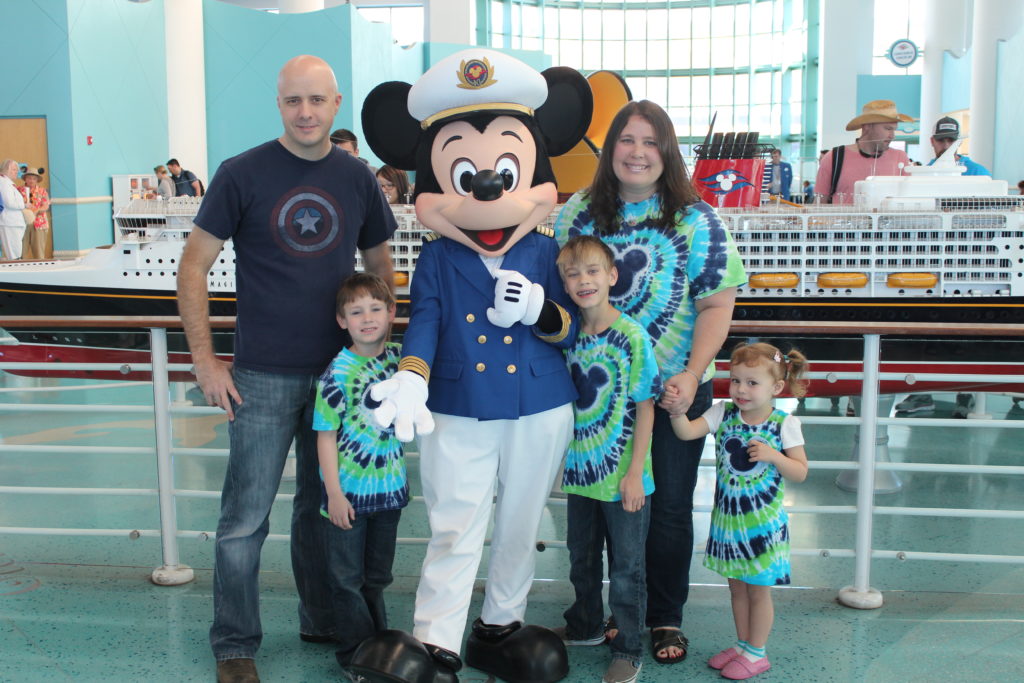 Matching Shirts for Family Vacations: Yay or Nay?