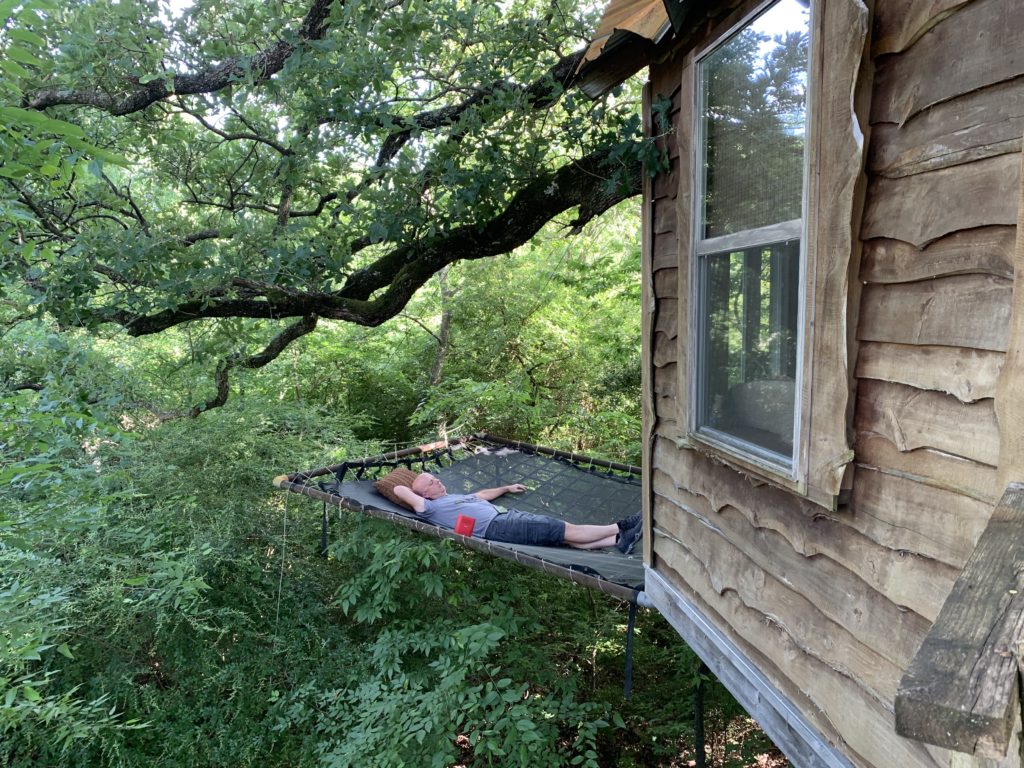 6 Reasons We Keep Coming Back to Majestic Oak Treehouse