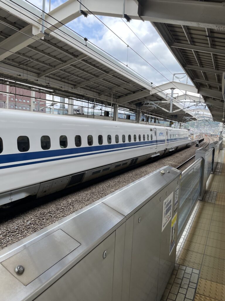 a train at a train station