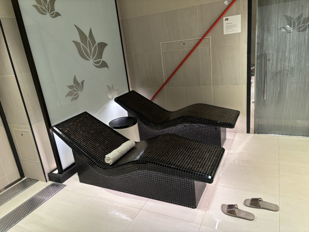 a pair of chairs in a room